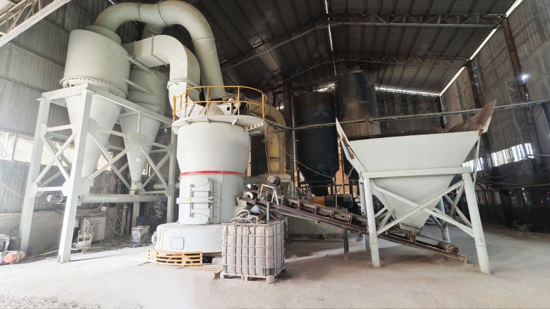 Limestone quarry and raw material extraction