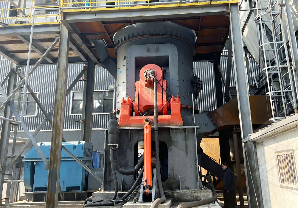 Vertical mill in industrial plant for lime powder production
